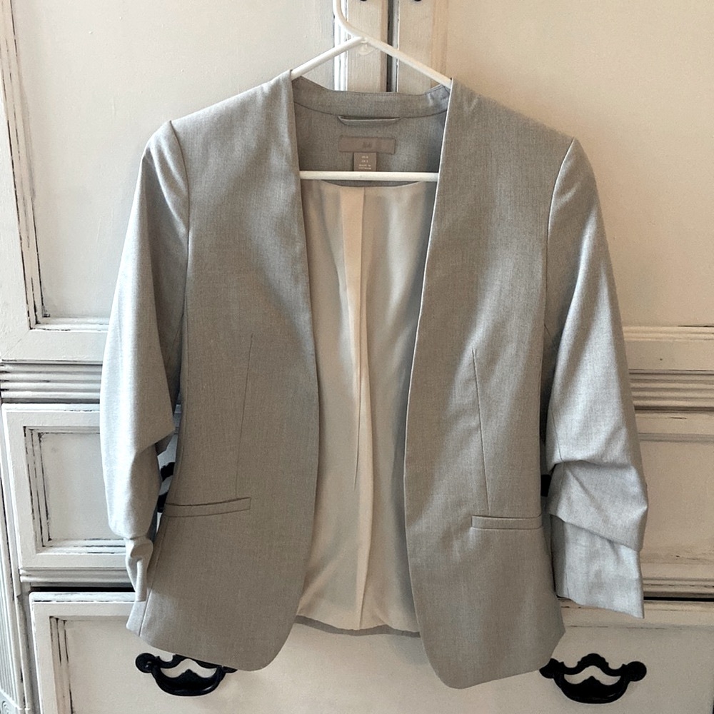 H&M Blazer. Size 2. Perfect for Work!